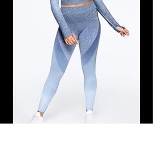 PINK Victoria’s Secret seamless leggings L blue hombre